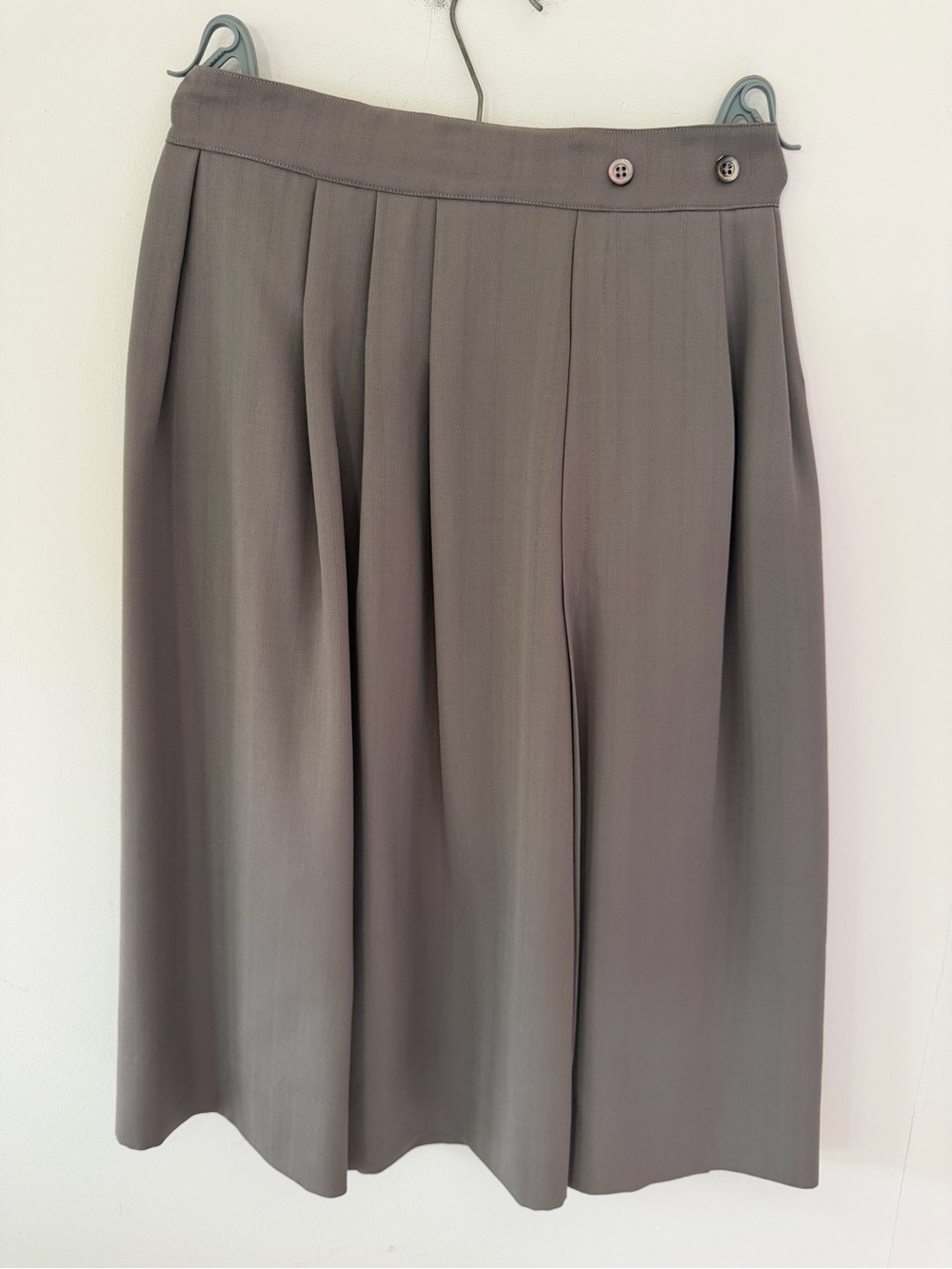 Classic A-Line Pleated Midi Skirt in Taupe